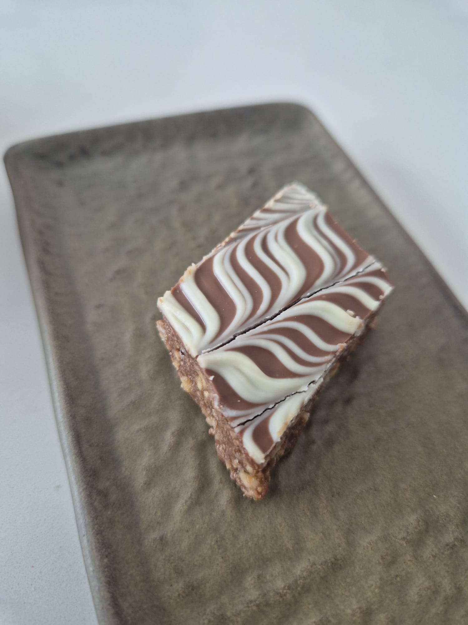 Marmerkoek Original op een bordje